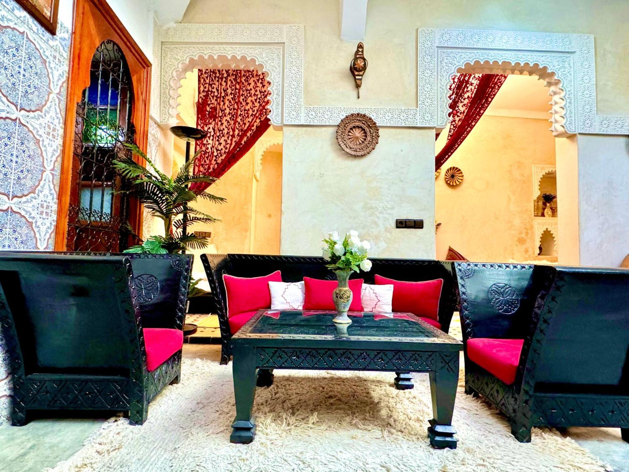Riad Elbaroudi Marrakesh Exterior photo